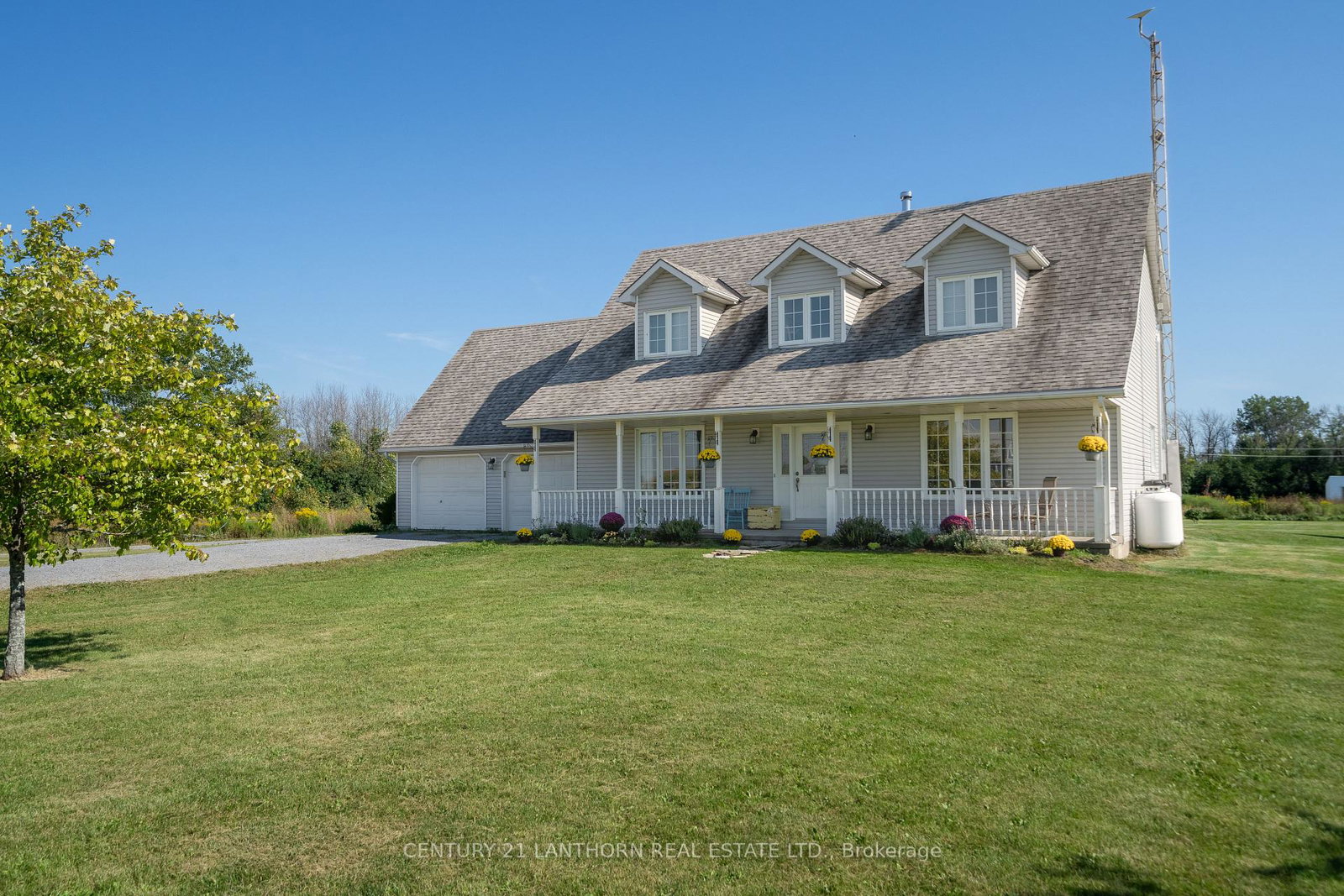 79-swamp-college-road-prince-edward-county-ontario-x13038354