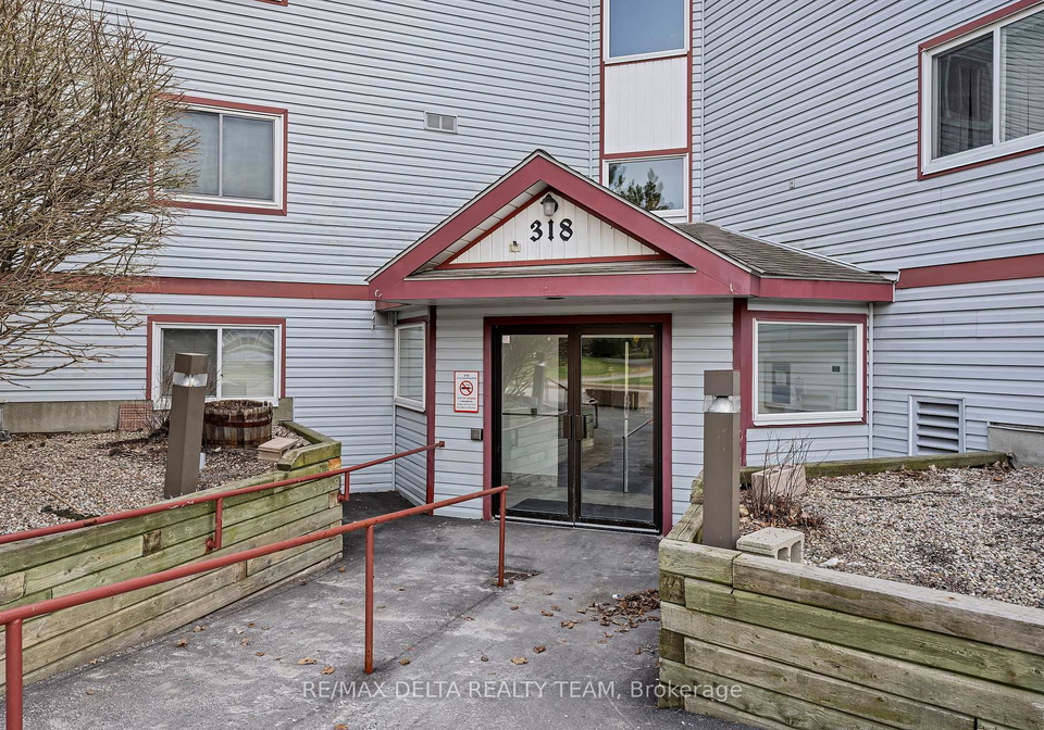 318-lorry-greenberg-drive-ottawa-ontario-x13038620