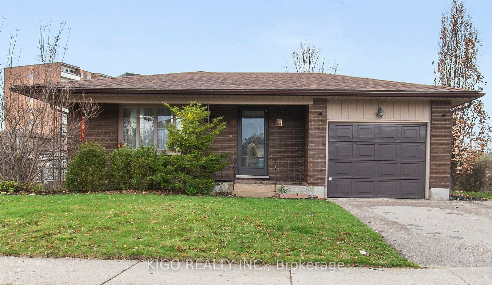 42-tupper-crescent-kitchener-ontario-x13038906