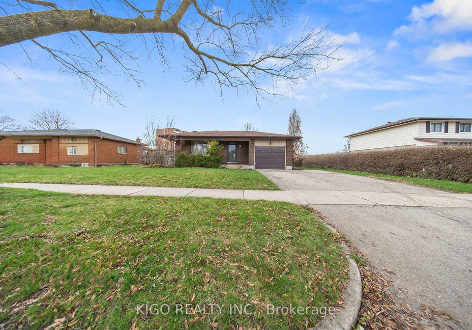 42-tupper-crescent-kitchener-ontario-x13038906