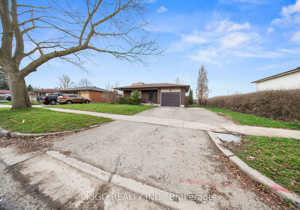 42-tupper-crescent-kitchener-ontario-x13038906