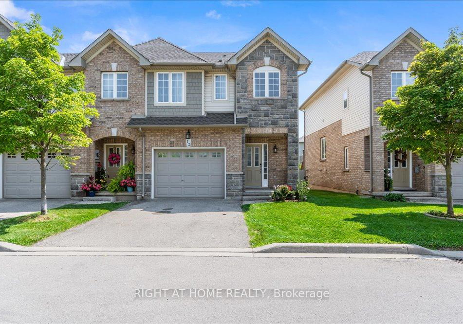 40-dartmouth-gate-hamilton-ontario-x13038912