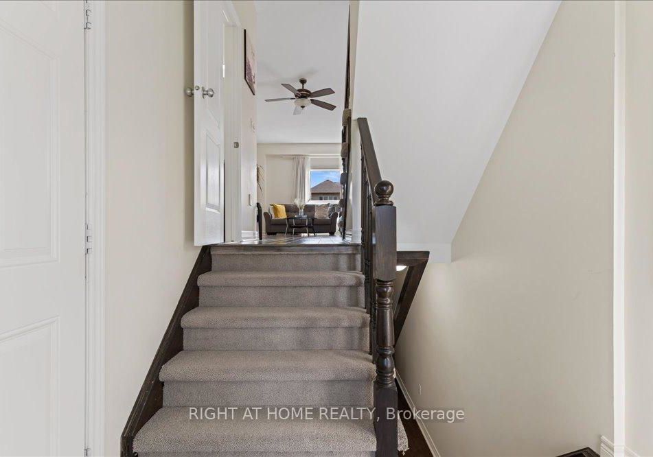40-dartmouth-gate-hamilton-ontario-x13038912