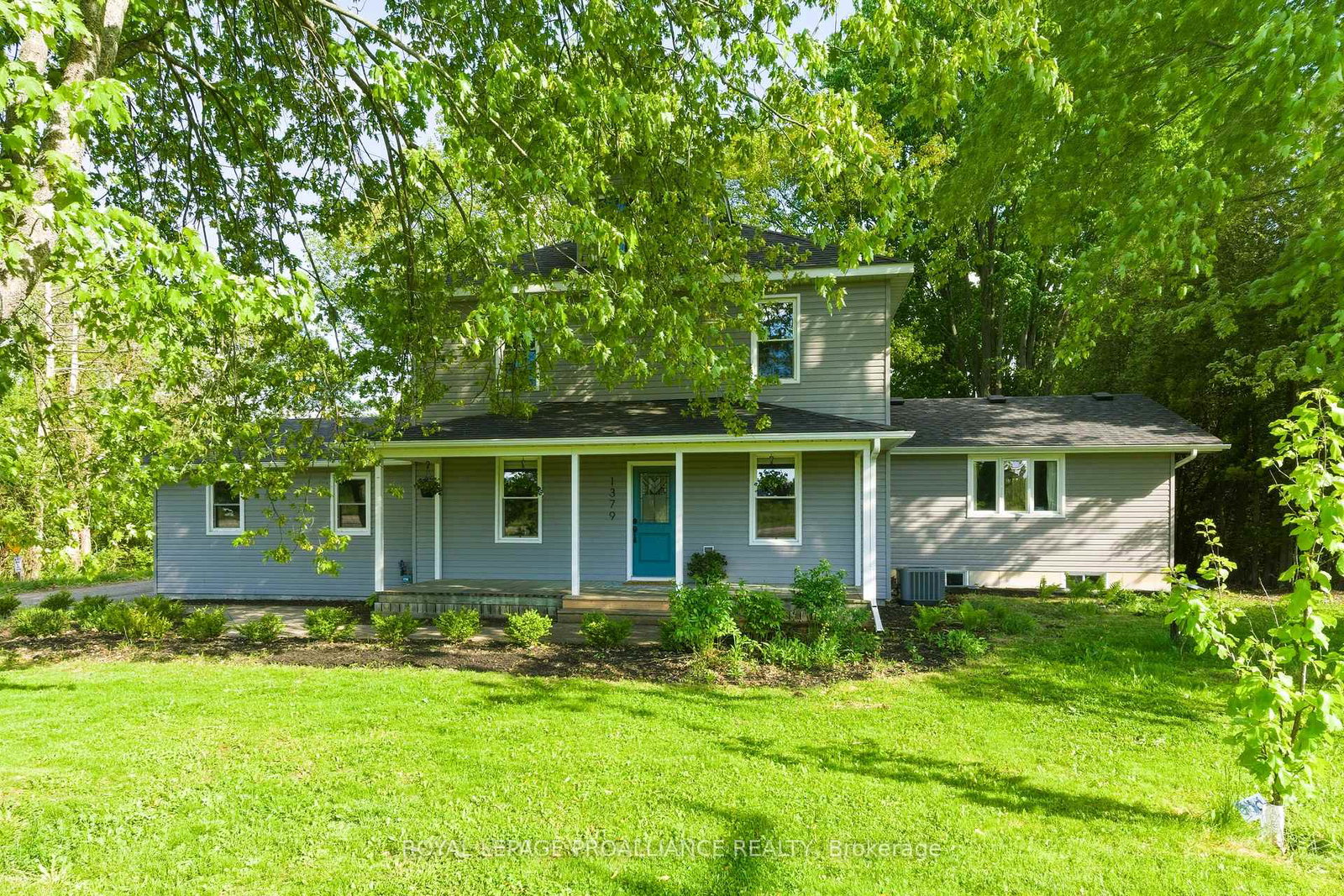 1379-county-road-2-w-elizabethtown-kitley-ontario-x13039210