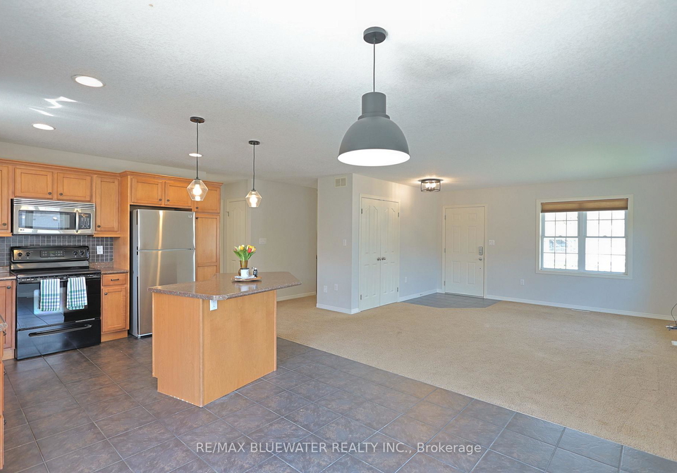 117-duke-street-north-middlesex-ontario-x13039250