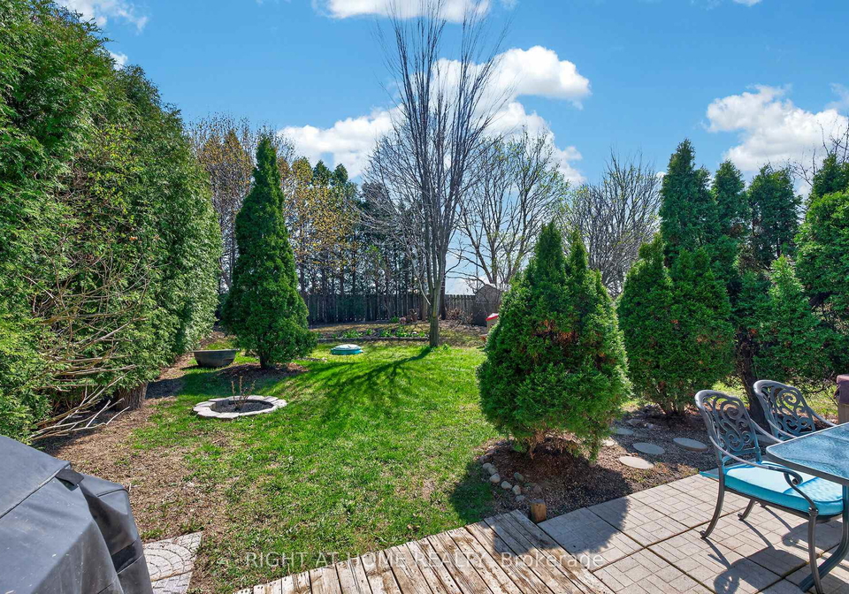 22-vance-crescent-hamilton-ontario-x13039256