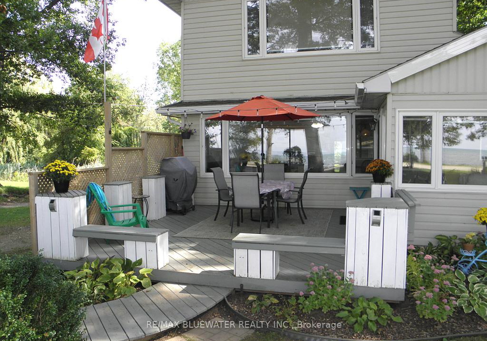9714-lake-road-lambton-shores-ontario-x13039314