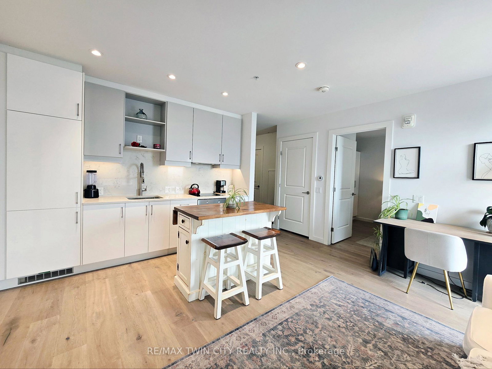 181-king-street-s-waterloo-ontario-x13039316