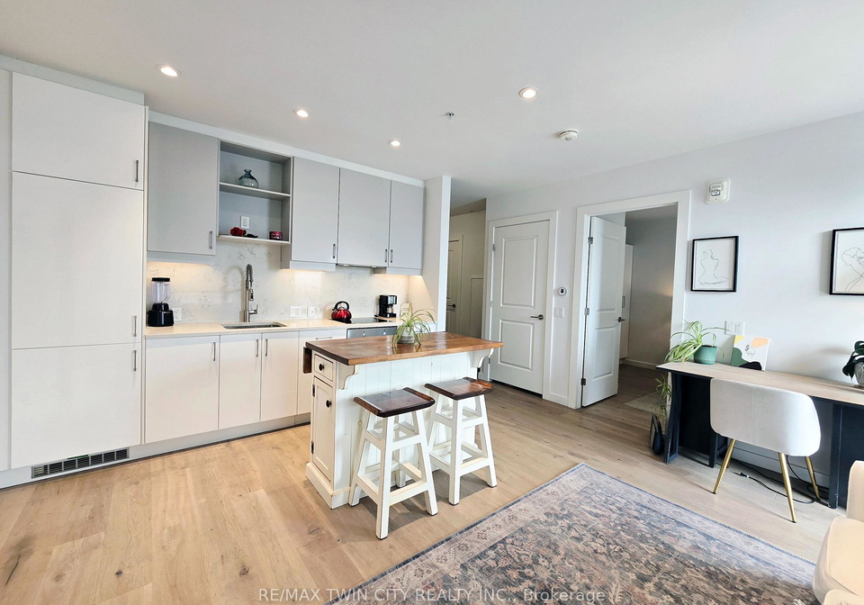 181-king-street-s-waterloo-ontario-x13039316