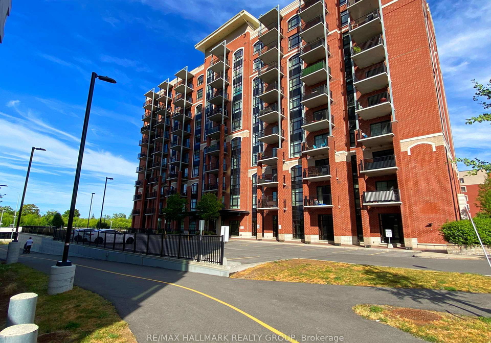 555-anand-private-ottawa-ontario-x13039330