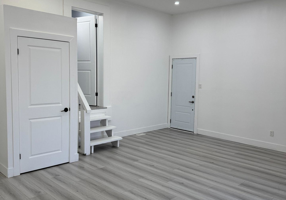 161-kenilworth-avenue-n-hamilton-ontario-x13039576