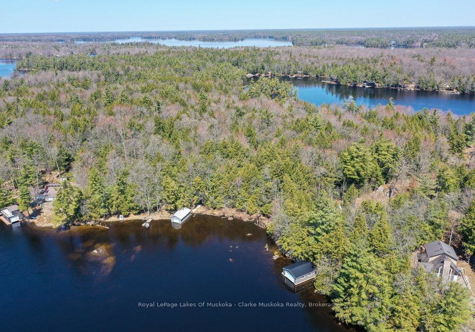 is-120-severn-river-island-georgian-bay-ontario-x13039618