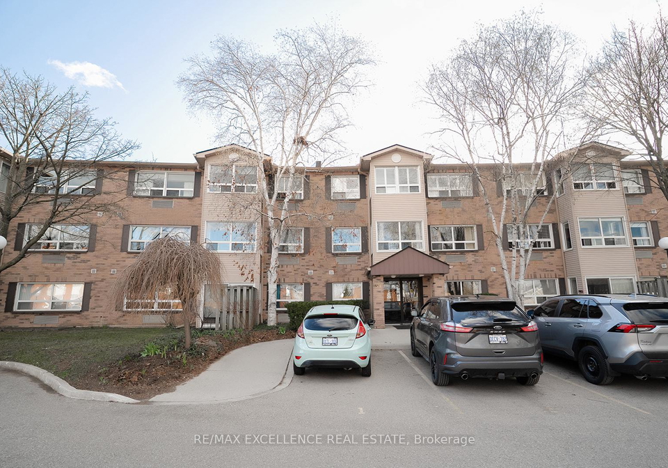 30-hugo-crescent-kitchener-ontario-x13039788