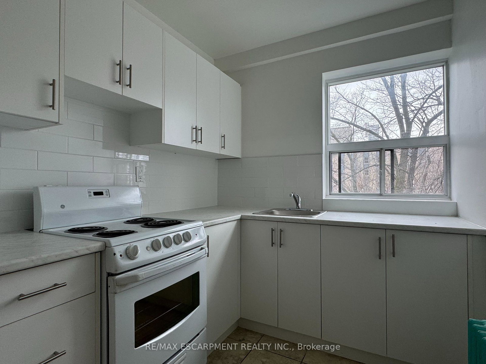324a-james-street-s-hamilton-ontario-x13039914