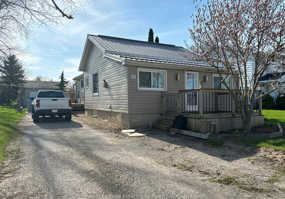 38-goshen-street-s-bluewater-ontario-x13040128