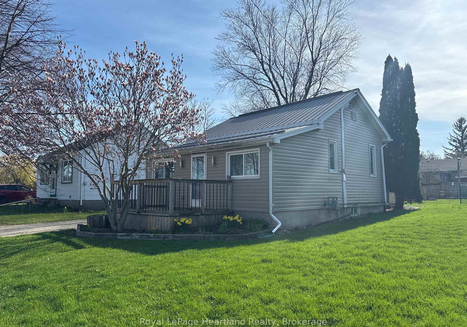 38-goshen-street-s-bluewater-ontario-x13040128