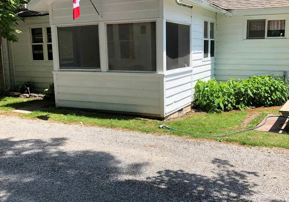 293-riverside-drive-kawartha-lakes-ontario-x13040132