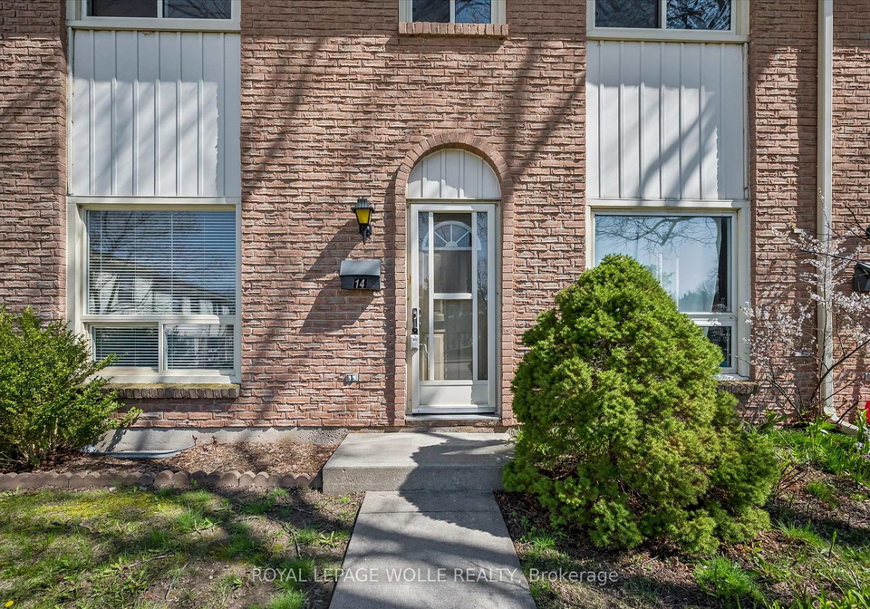 165-green-valley-drive-kitchener-ontario-x13040226
