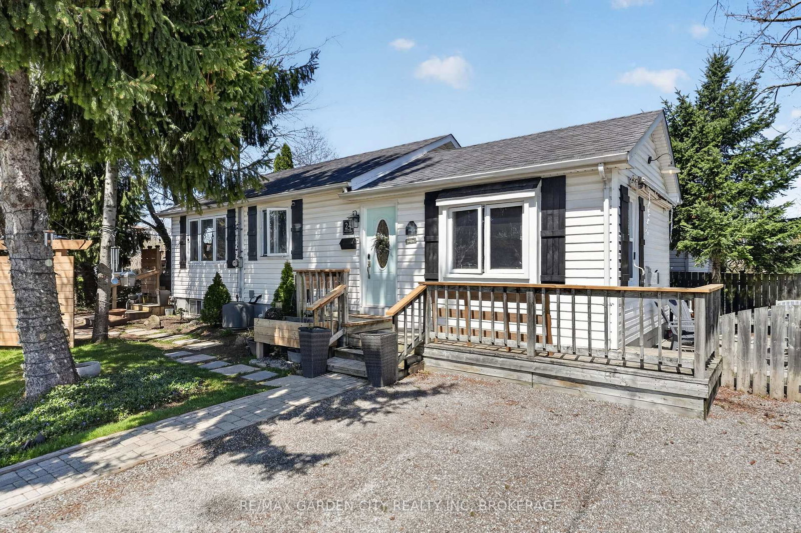 24-bogart-street-st-catharines-ontario-x13040394