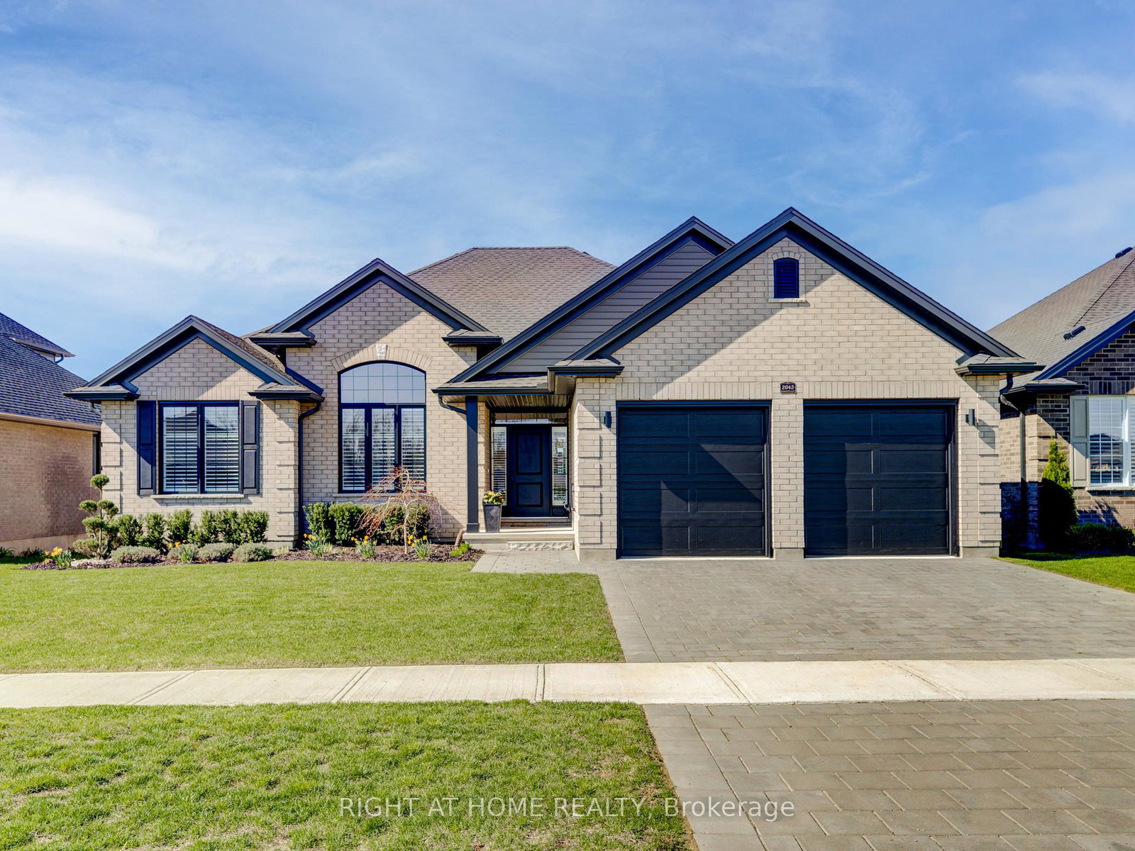 2043-lockwood-crescent-strathroy-caradoc-ontario-x13040454