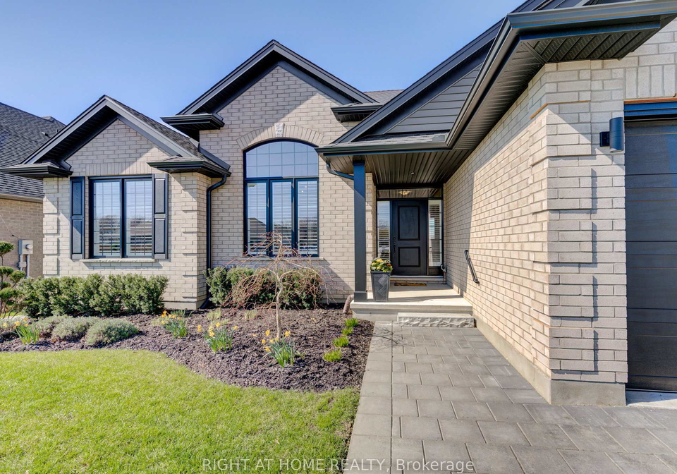 2043-lockwood-crescent-strathroy-caradoc-ontario-x13040454