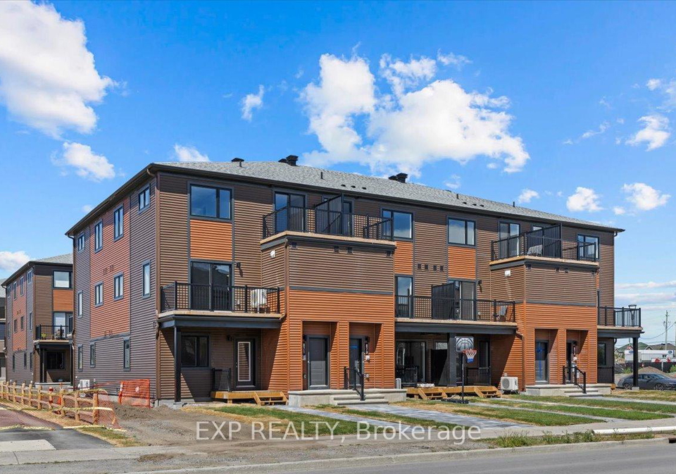 212-tobiano-private-ottawa-ontario-x13040586