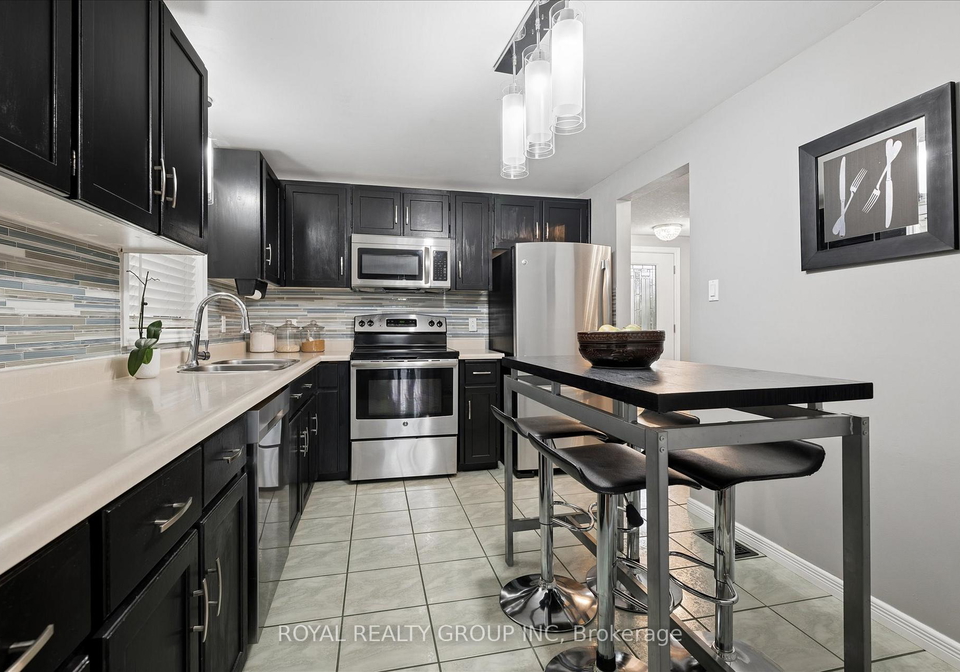 14-wycliffe-place-kitchener-ontario-x13040726