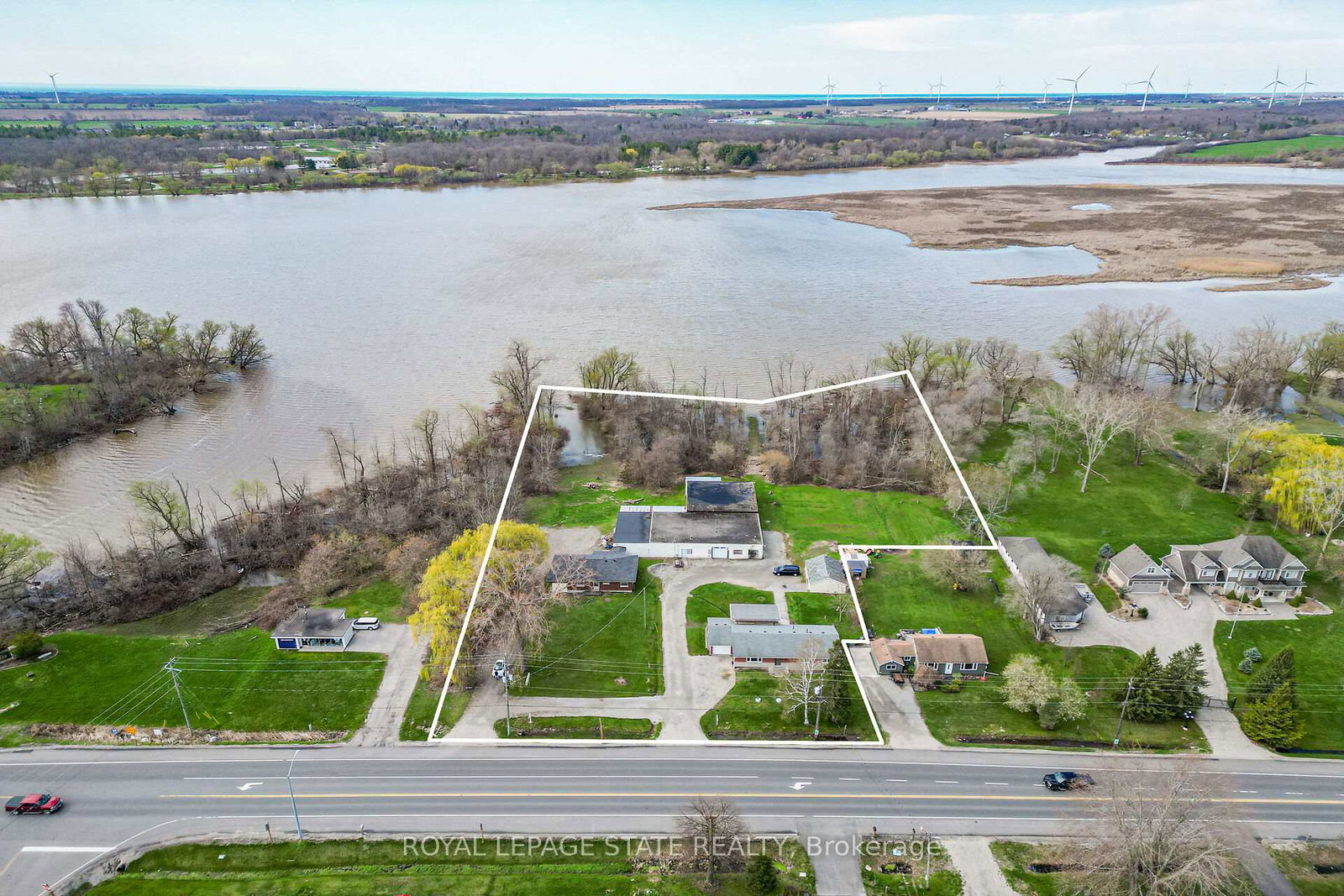 8410-8408-highway-3-haldimand-ontario-x13040900
