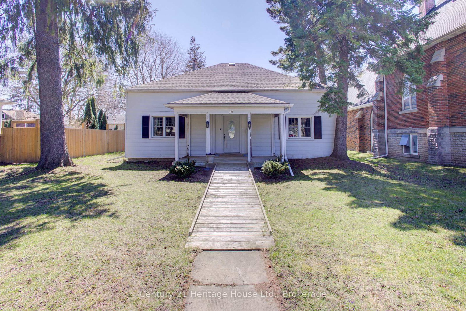 221-lambton-street-e-west-grey-ontario-x13040940