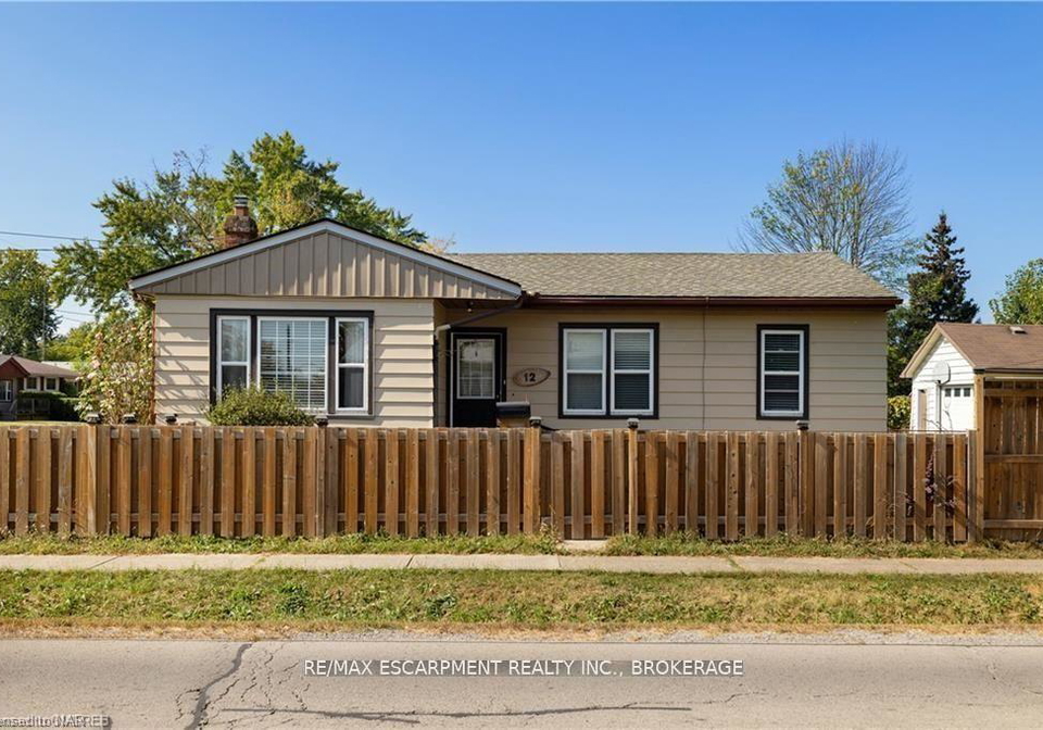 12-ferndale-avenue-st-catharines-ontario-x13041036