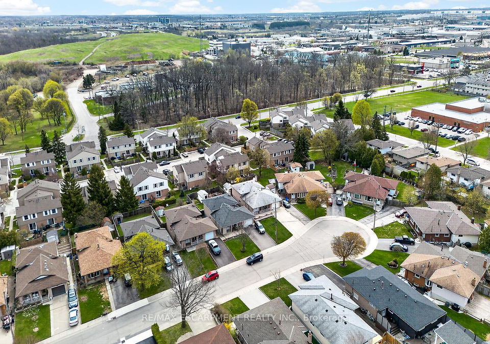 35-rangeview-court-hamilton-ontario-x13041058