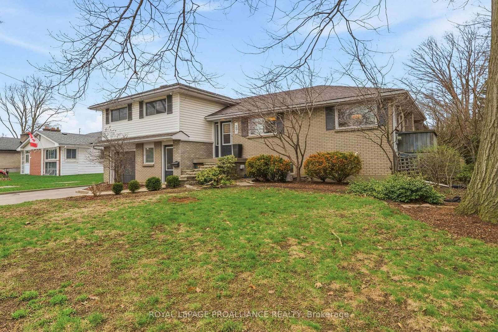 25-southwood-crescent-belleville-ontario-x13041090