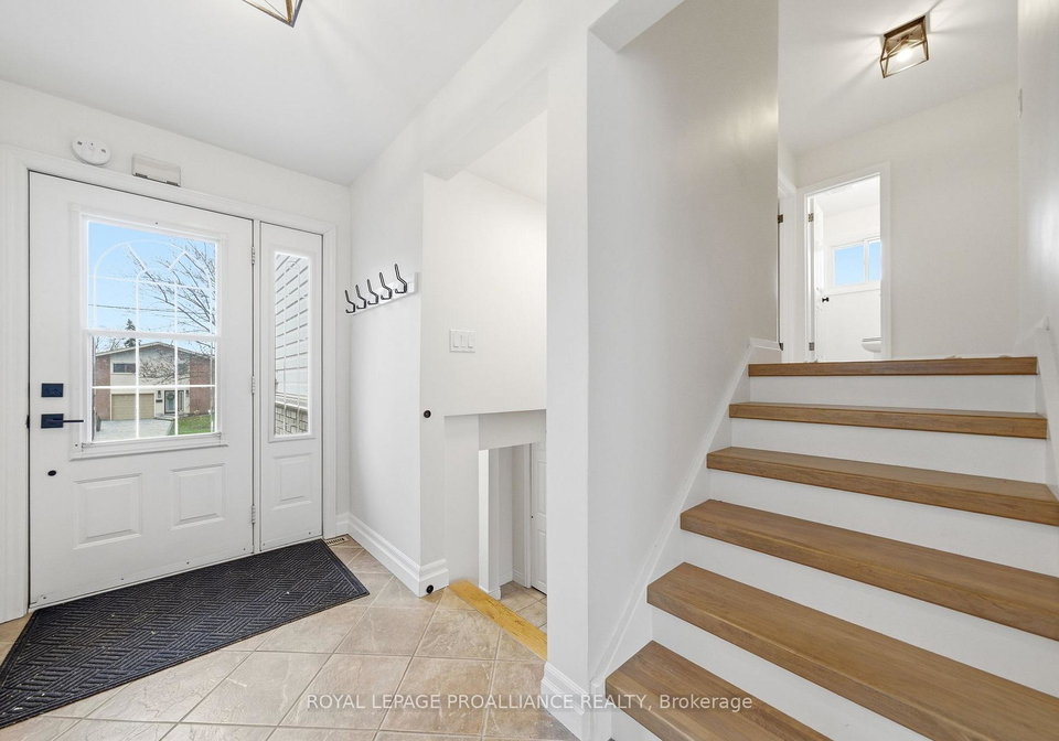 25-southwood-crescent-belleville-ontario-x13041090