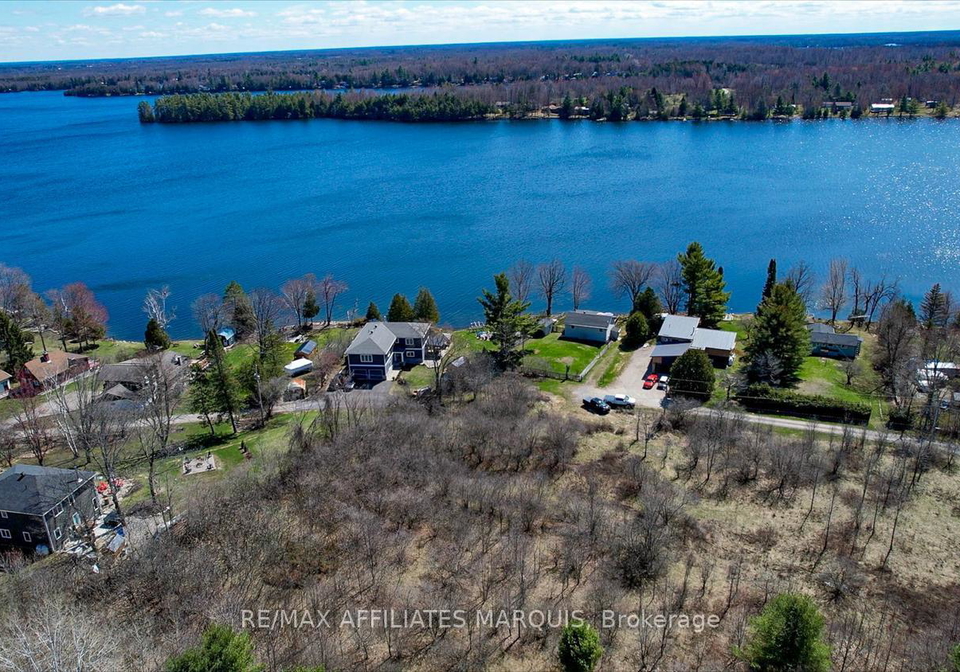 3-b5a-road-rideau-lakes-ontario-x13041182