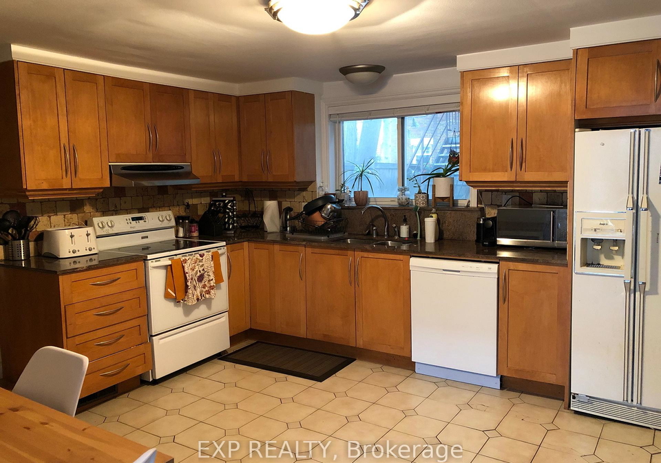 240-breezehill-avenue-s-ottawa-ontario-x13041684
