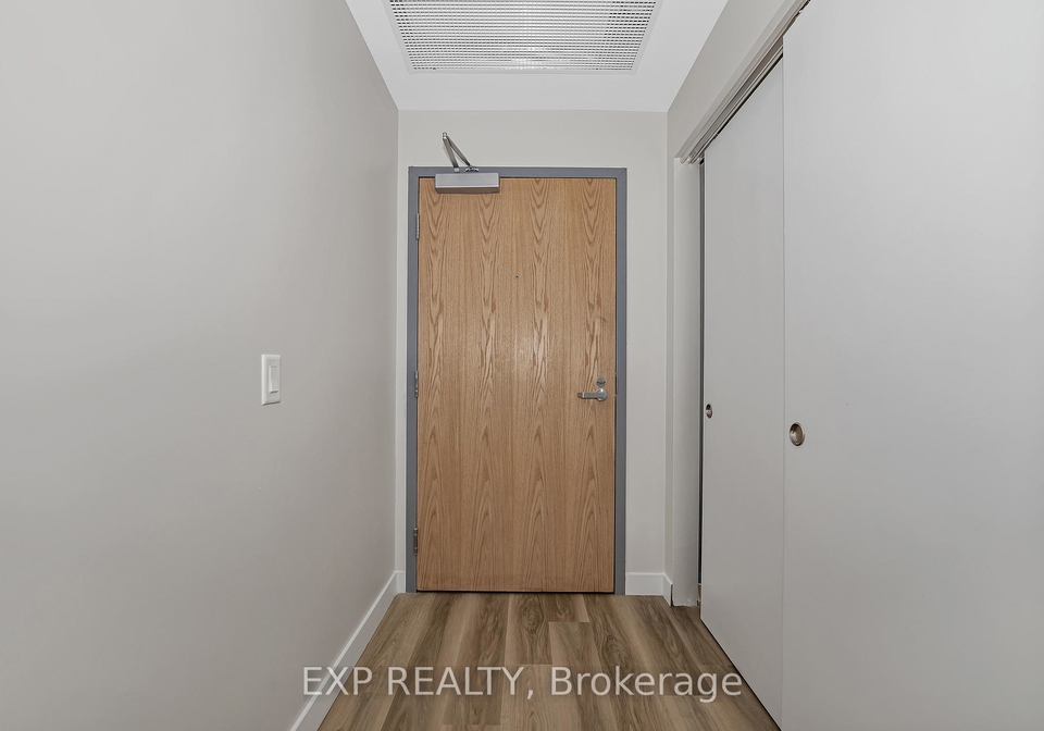 211-armstrong-street-ottawa-ontario-x13041860