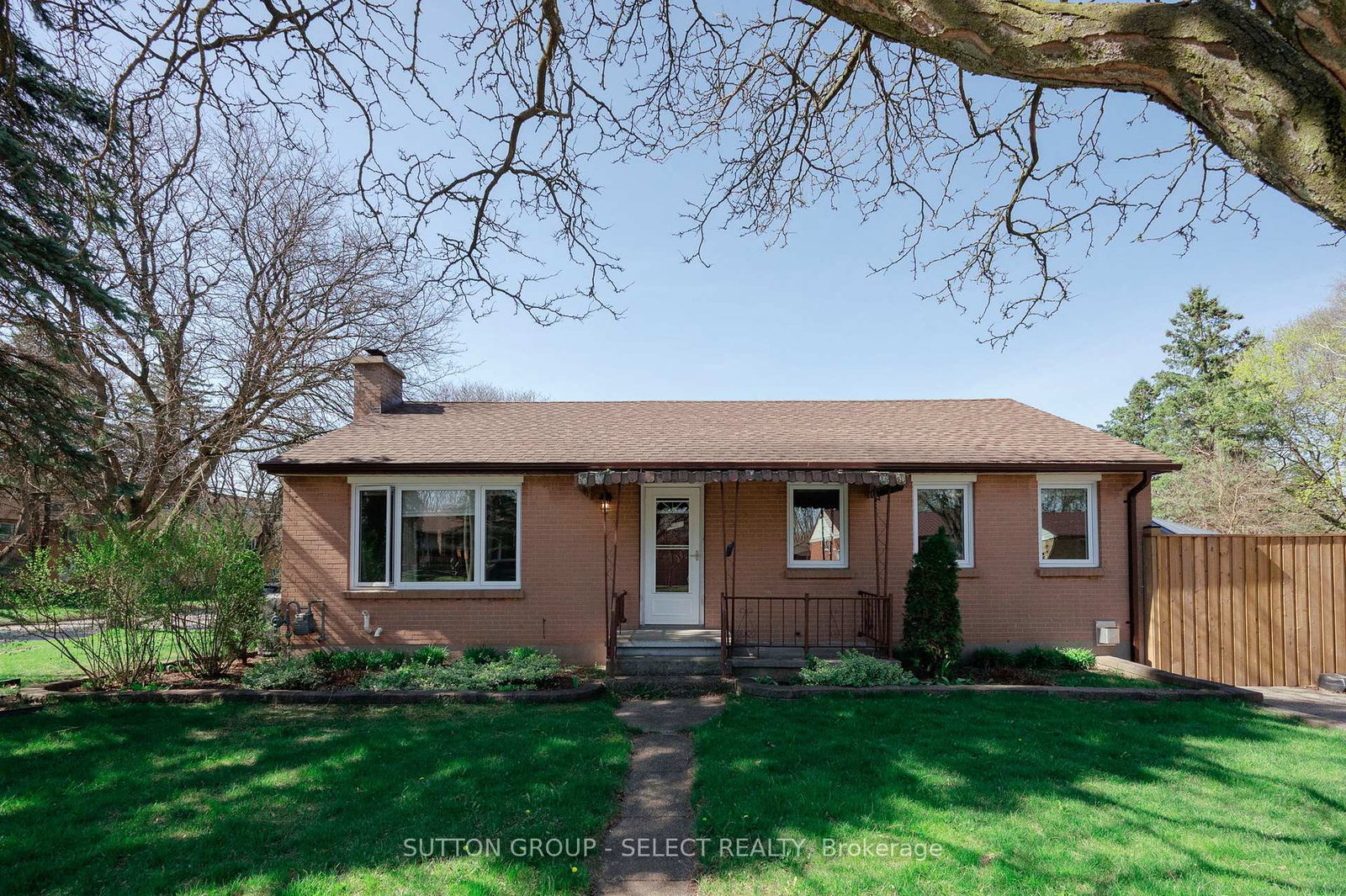2-thorne-avenue-london-east-ontario-x13042092