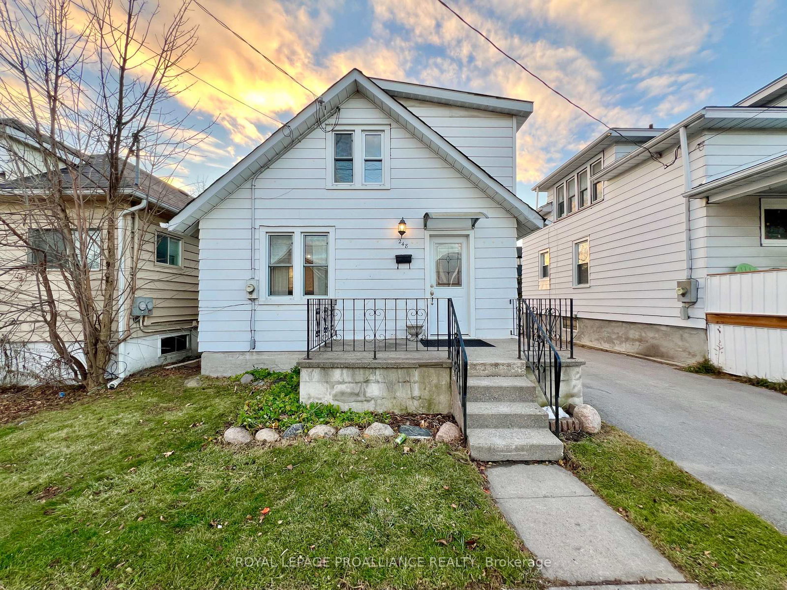 248-dufferin-avenue-quinte-west-ontario-x13042150