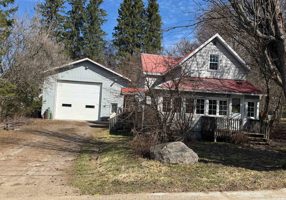 135-huston-street-burks-falls-ontario-x13042178
