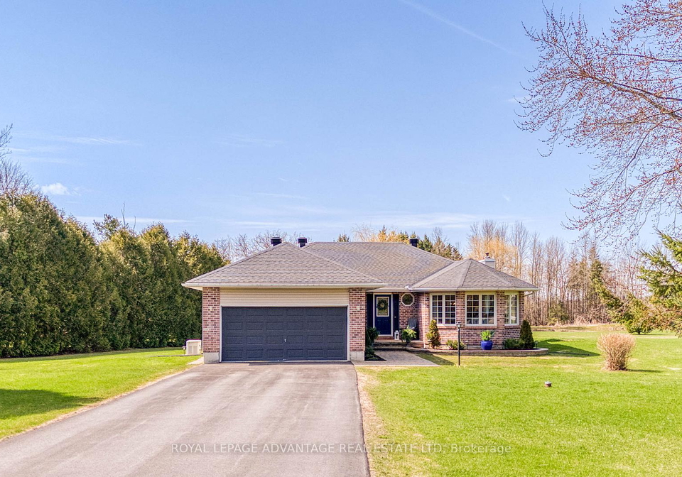 307-somerville-drive-tay-valley-ontario-x13042214