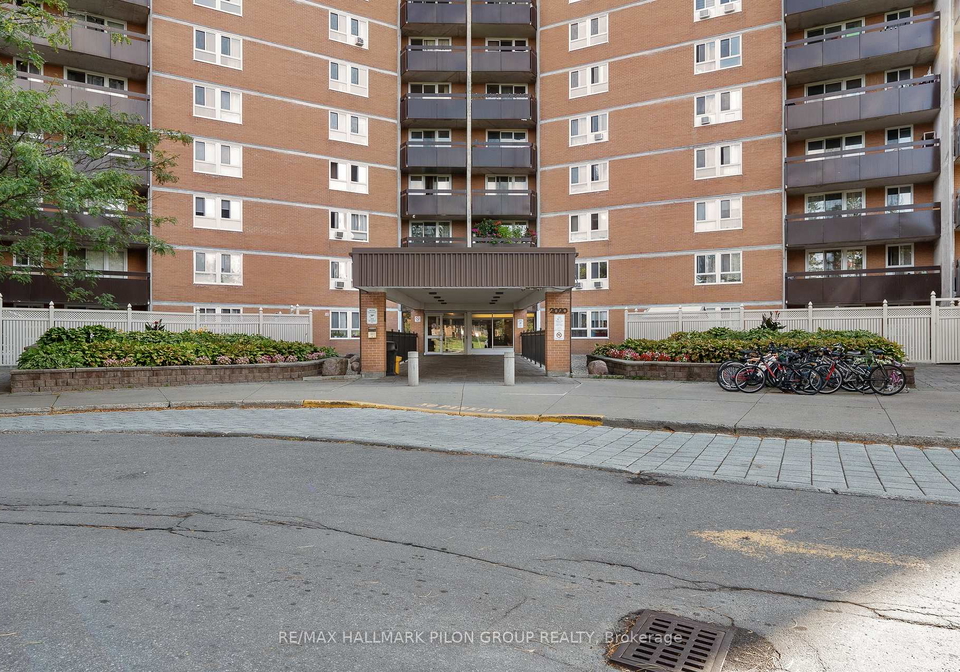 2000-jasmine-crescent-ottawa-ontario-x13042356