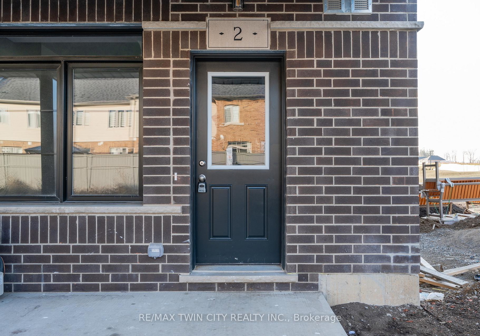 2-oat-lane-kitchener-ontario-x13042424