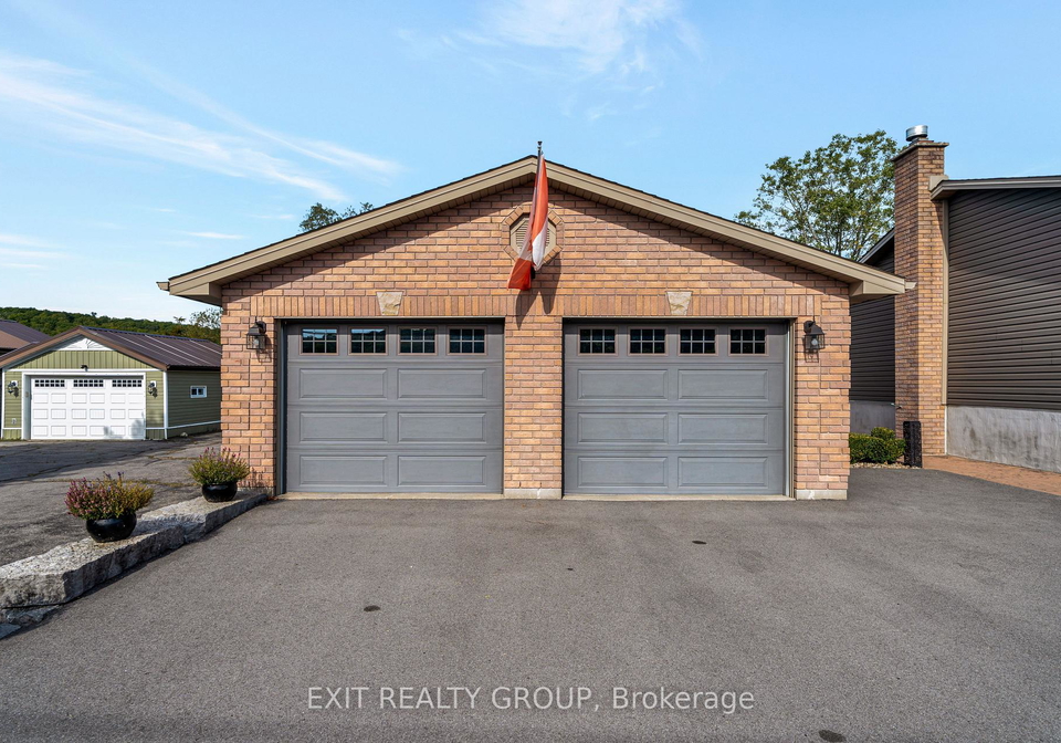 256-south-trent-street-quinte-west-ontario-x13042494