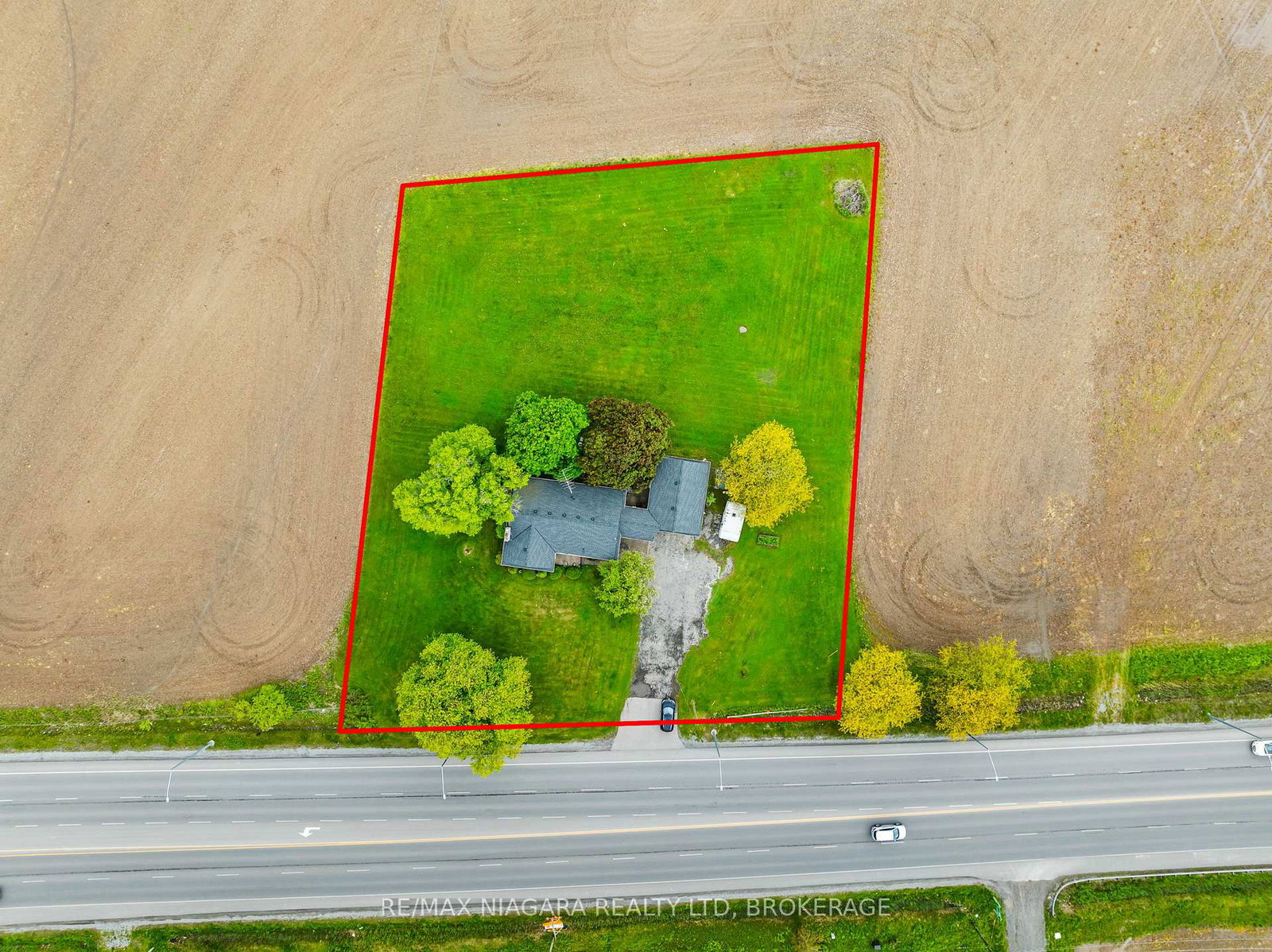 2152-hwy-20-thorold-ontario-x13042686