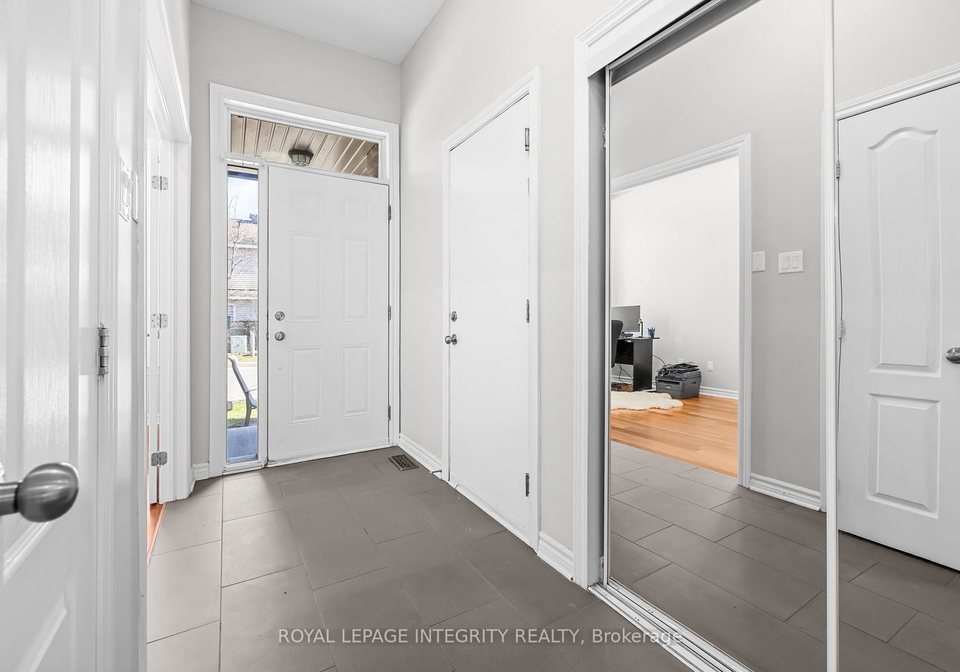 27-orange-blossom-private-ottawa-ontario-x13042992