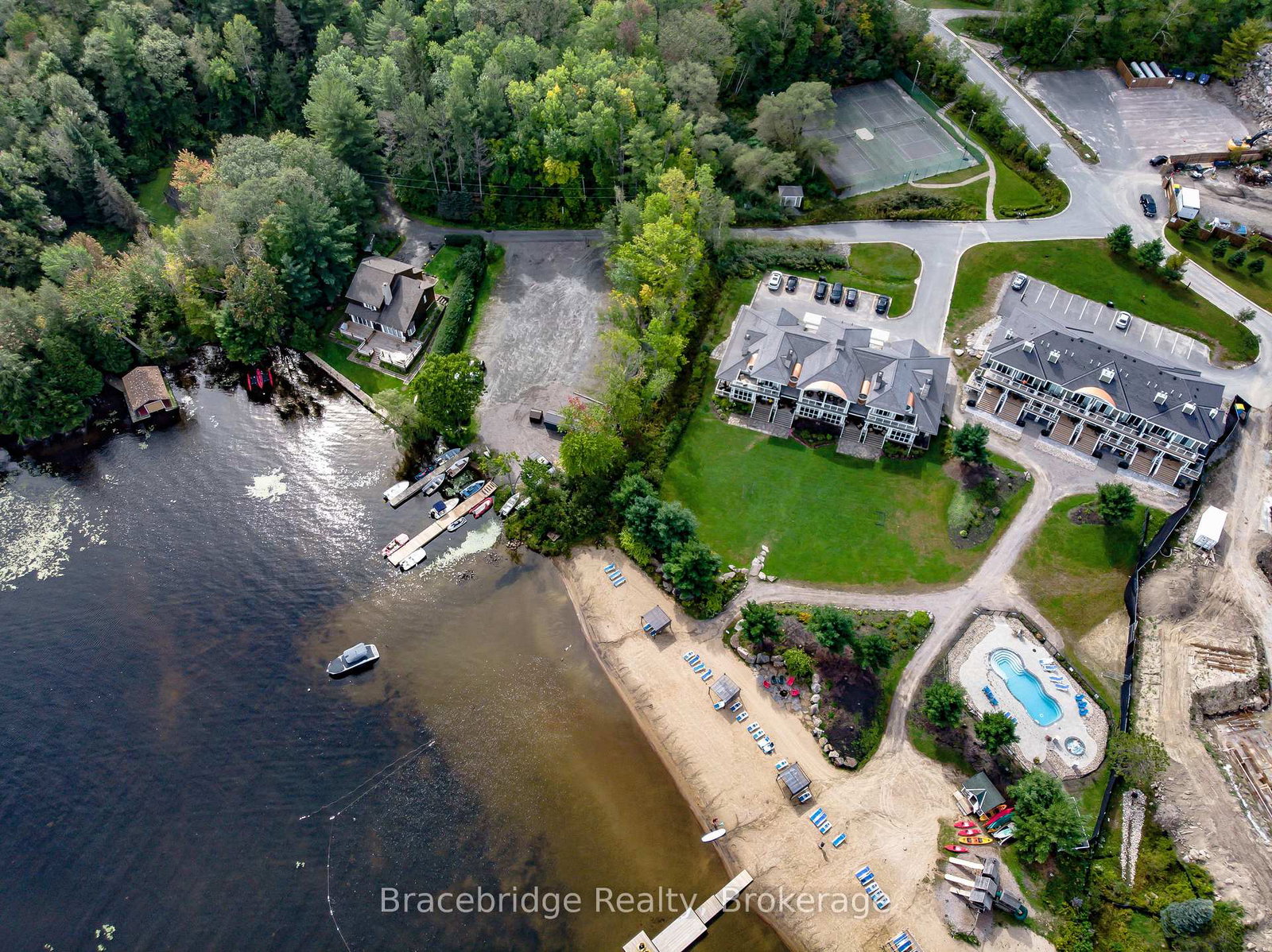 1869-muskoka-road-118-highway-w-muskoka-lakes-ontario-x13043048
