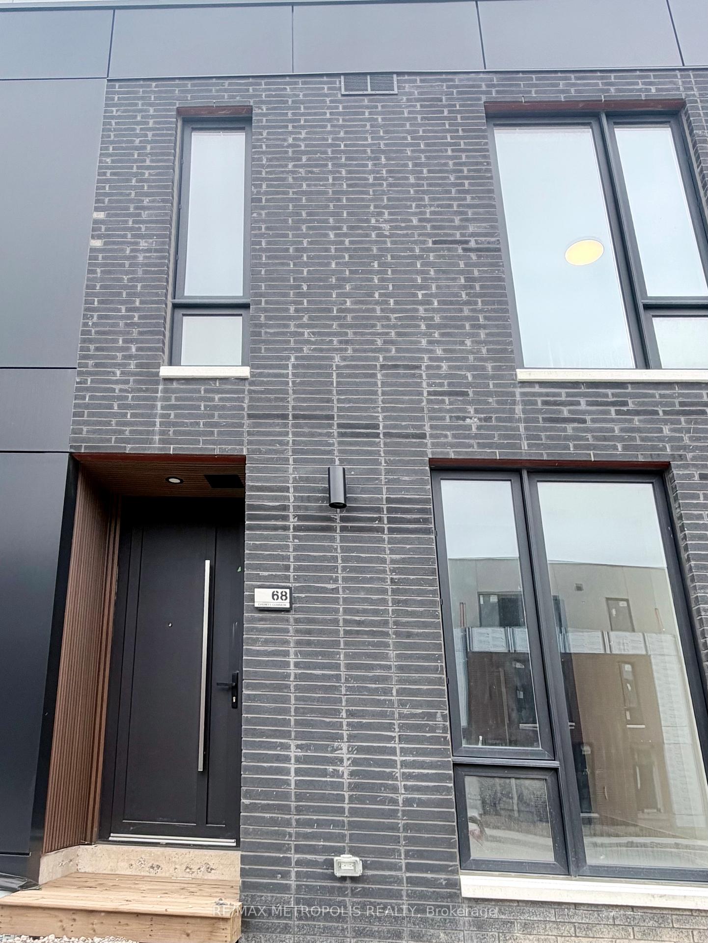 68-everett-common-st-catharines-ontario-x13043250