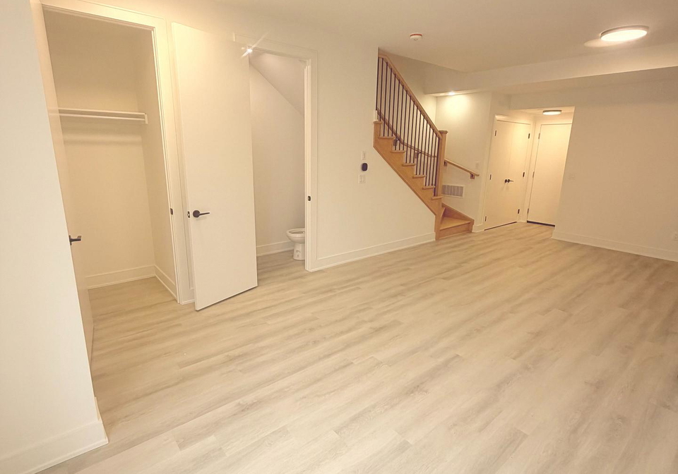68-everett-common-st-catharines-ontario-x13043250