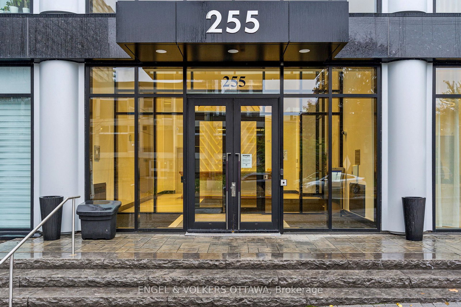 255-bay-street-ottawa-ontario-x13043336