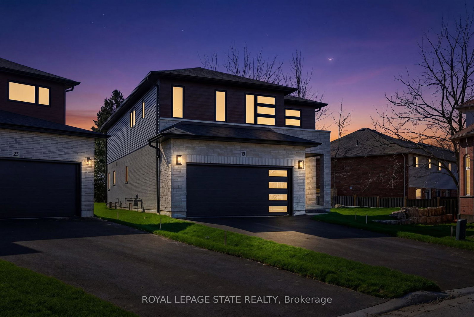 19-woodvalley-court-hamilton-ontario-x13043538